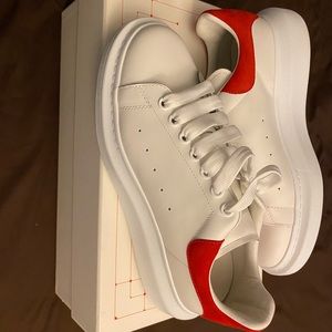 Alexander McQueen Suede & leather
Platform Sneaker | IN ORIGINAL BOX